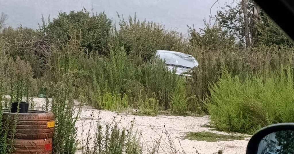 Teggiano, controlli ambientali della GAI: rifiuti inquinanti e un’auto abbandonata tra Prato Petrillo e San Marco