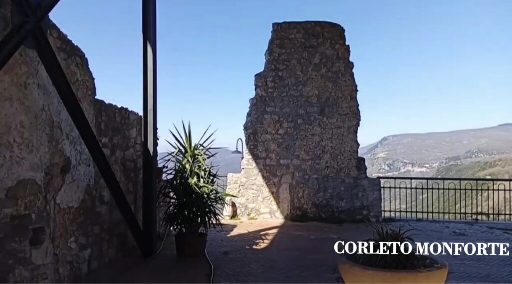 Corleto Monforte: vicoli antichi, una natura sconfinata e un panorama mozzafiato dal Belvedere della chiesa di San Teodoro